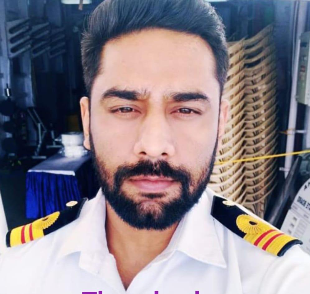 Home Dr. Davinder Singh