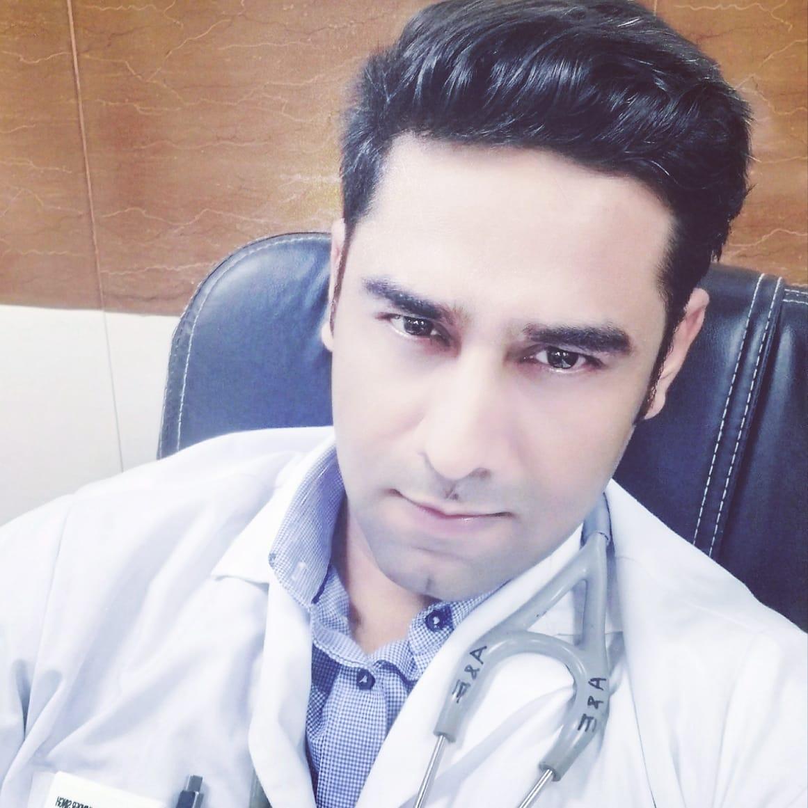 Home Dr. Davinder Singh